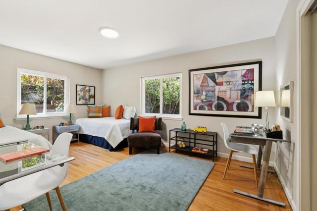 10605 Berkshire Drive, Los Altos Hills CA: https://media.crmls.org/mediaz/6732676a-0d0f-42cc-9ec7-173d7835de6a.jpg