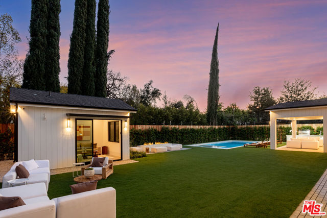 17228 Otsego Street, Encino CA: https://media.crmls.org/mediaz/67329243-6c38-4e32-b895-e37a4b514907.jpg