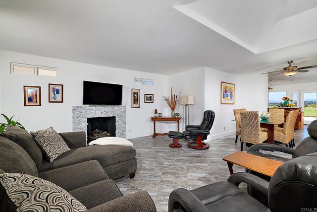 Detail Gallery Image 33 of 61 For 379 Trailview, Encinitas,  CA 92024 - 4 Beds | 2 Baths