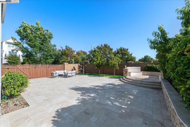 4206 Sunset View Dr, Dublin CA: https://media.crmls.org/mediaz/6733ad9e-dd7b-4015-9cb2-13b4e4b2ff1b.jpg