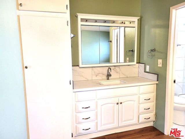 2501 W Redondo Beach Boulevard, Gardena CA: https://media.crmls.org/mediaz/6733d9f8-689c-47a7-822c-d9351b916f9c.jpg