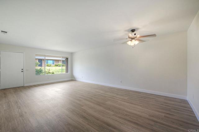 Detail Gallery Image 10 of 28 For 1014 Plover Way, Oceanside,  CA 92057 - 2 Beds | 2 Baths