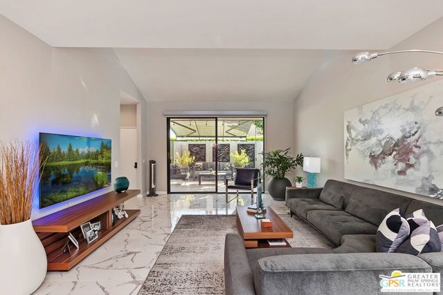 1475 E Amado Road, Palm Springs CA: https://media.crmls.org/mediaz/6734ac1f-b276-4a60-8cc7-9687daeff0f1.jpg