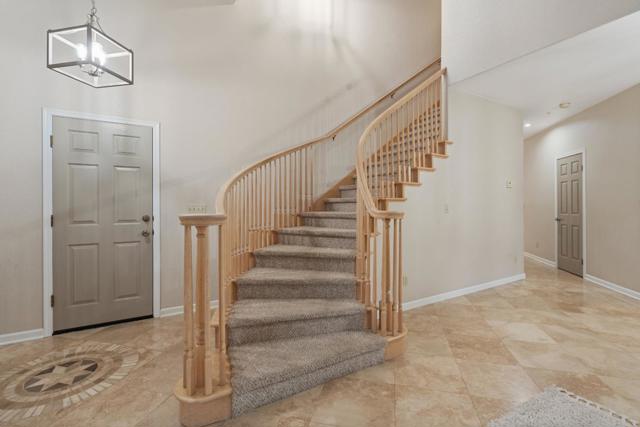 1258 De Cunha Court, Salinas CA: https://media.crmls.org/mediaz/67358b65-543d-4ef7-bb4a-5f4b1fba22bd.jpg