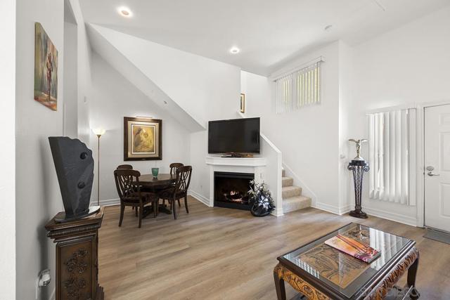 525 11th Avenue, San Diego CA: https://media.crmls.org/mediaz/6735e84e-ff34-4be6-803e-eb7b7411b603.jpg