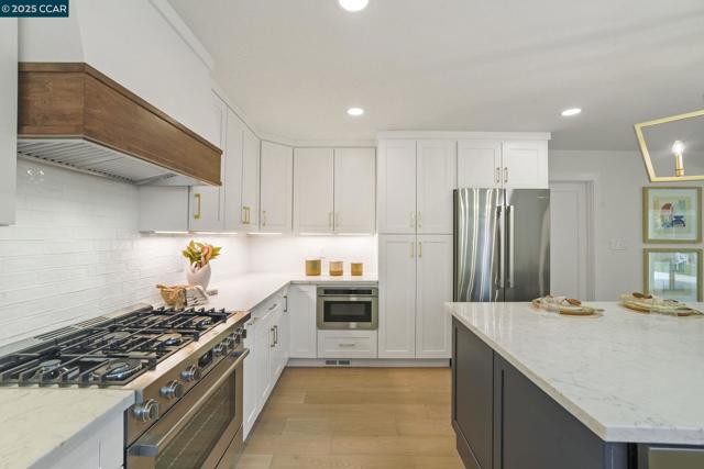 3715 Liscome Way, Concord CA: https://media.crmls.org/mediaz/6736bc5c-f1cd-4e1d-8792-c95013a68d80.jpg