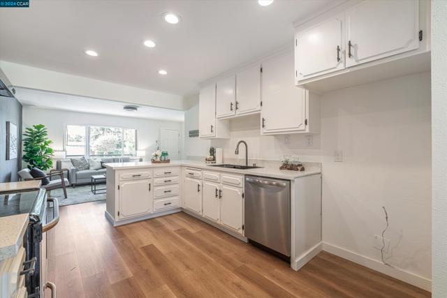 Image 12 of 36 For 2805 D Street