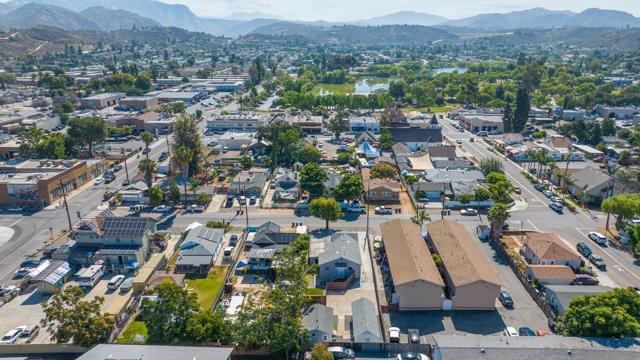 9920 22 River St, Lakeside CA: https://media.crmls.org/mediaz/67392a7d-7344-4884-9648-d7ed6e9f1f82.jpg