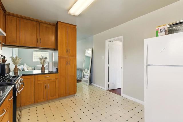 109 Dumbarton Avenue, Redwood City CA: https://media.crmls.org/mediaz/6739c746-ce30-421e-b616-b54685712666.jpg
