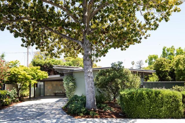 86 Roosevelt Circle, Palo Alto CA: https://media.crmls.org/mediaz/673a9f13-2d16-4e8d-ae19-5c25f2a807e6.jpg