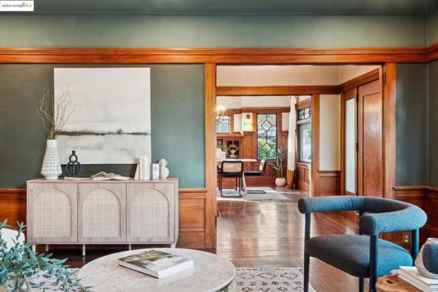 919 Mckinley Ave, Oakland CA: https://media.crmls.org/mediaz/673ba0b9-0592-4fe6-ba9b-dcfd6e42943a.jpg