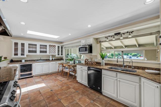 5375 Sandra Way, Livermore CA: https://media.crmls.org/mediaz/673ba2c4-709a-4636-88b6-bbb3a87b6dcc.jpg