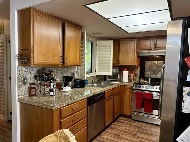 5301 E Waverly Dr., Palm Springs CA: https://media.crmls.org/mediaz/673ba81d-2026-4979-b490-db1bb21acb9b.jpg