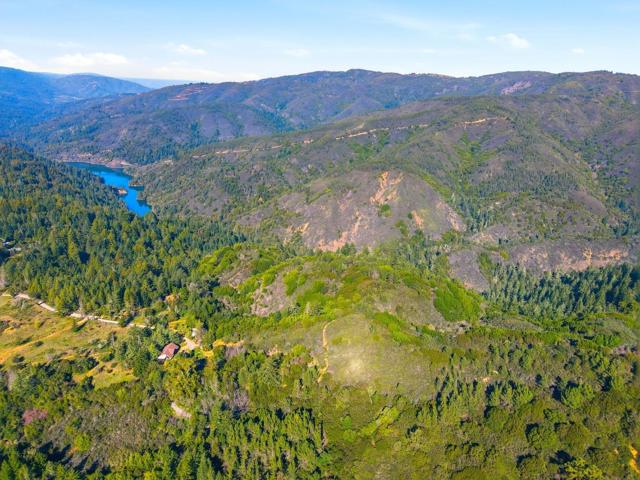 24733 Loma Prieta Avenue, Los Gatos CA: https://media.crmls.org/mediaz/673cae8c-160b-4311-9a9a-a3600316da60.jpg