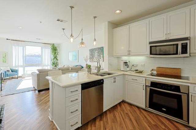 3887 Pell Place, San Diego CA: https://media.crmls.org/mediaz/673cbaf7-8123-4a0f-b38b-991d0ebbc8ef.jpg