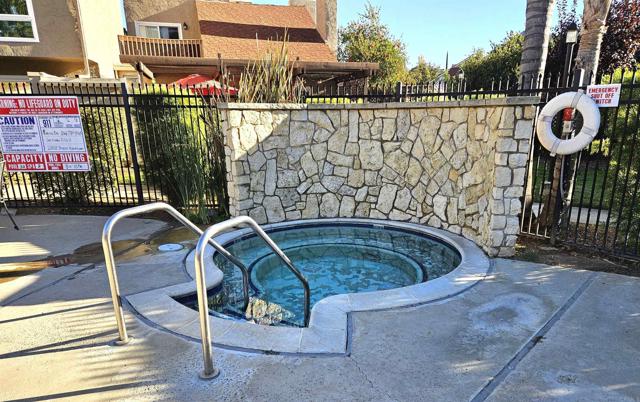 Detail Gallery Image 14 of 15 For 23821 Green Haven Ln, Ramona,  CA 92065 - 2 Beds | 2 Baths