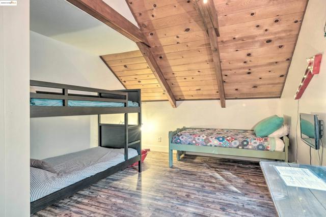 1273 Lilac Dr, Arnold CA: https://media.crmls.org/mediaz/673ee17f-ff87-4604-b58f-34e5242564ce.jpg