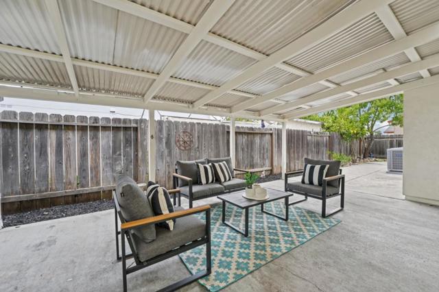27956 Emerson Avenue, Hayward CA: https://media.crmls.org/mediaz/67403b2d-7d02-419b-a9ea-cfead54437d6.jpg