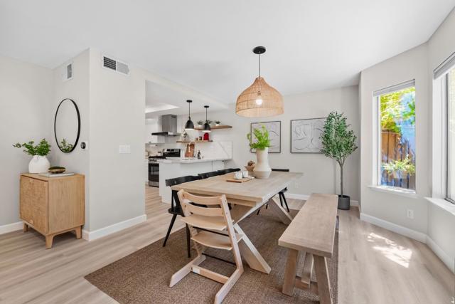 380 Bellflower Court, San Ramon CA: https://media.crmls.org/mediaz/67409e93-663b-4d9c-b62d-f47f5ec2904f.jpg