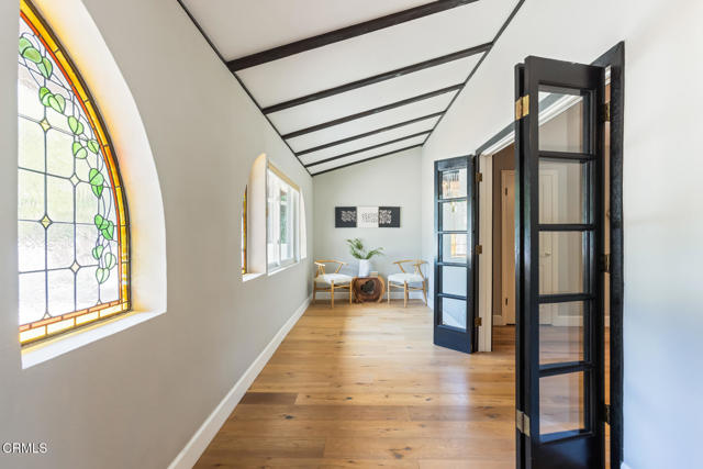 Detail Gallery Image 10 of 73 For 3643 Hampstead Rd, Glendale,  CA 91206 - 8 Beds | 6 Baths
