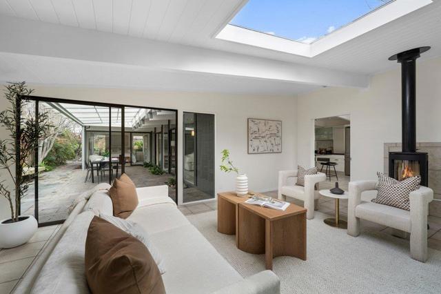 Image 26 of 73 For 829 Talisman Drive