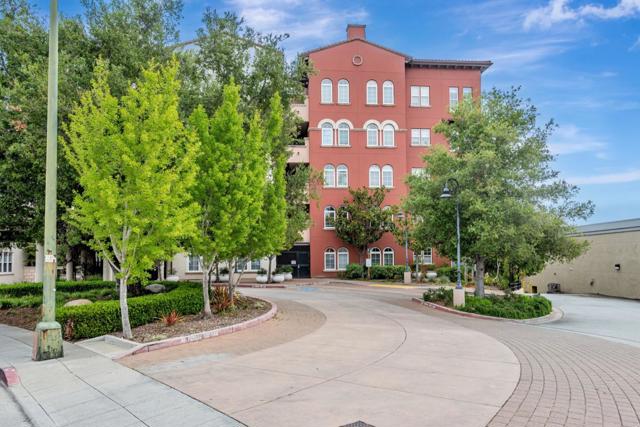 88 S Broadway, Millbrae CA: https://media.crmls.org/mediaz/67424df7-8f9d-4fe5-9fbe-8032c125ae3b.jpg