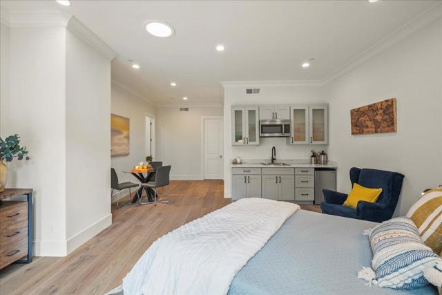 17435 Phillips Avenue, Los Gatos CA: https://media.crmls.org/mediaz/67440aaa-9ade-4f11-9ecb-b669d9870dde.jpg