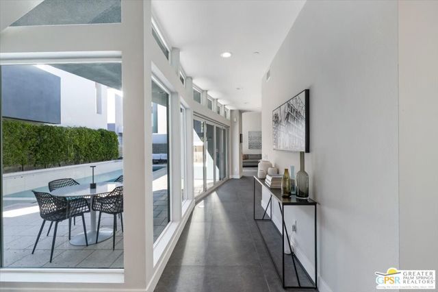 431 Suave Lane, Palm Springs, CA 92262