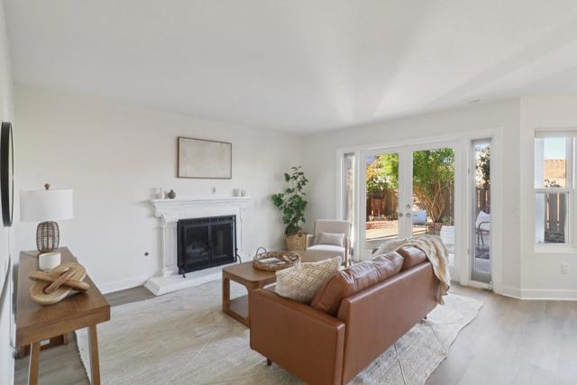 2933 Via Emerado, Carlsbad CA: https://media.crmls.org/mediaz/6745a55f-4e81-4f7e-ad12-21d38094fd2f.jpg
