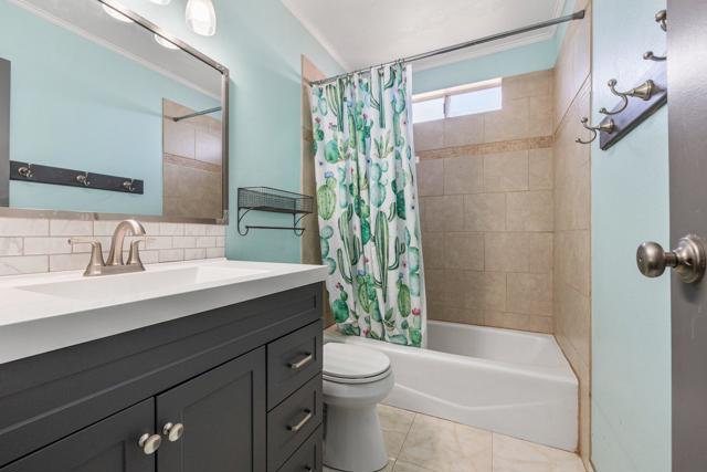5343 Encelia Drive, 29 Palms CA: https://media.crmls.org/mediaz/67460697-4d79-4901-8a52-ec233c8e0d5e.jpg
