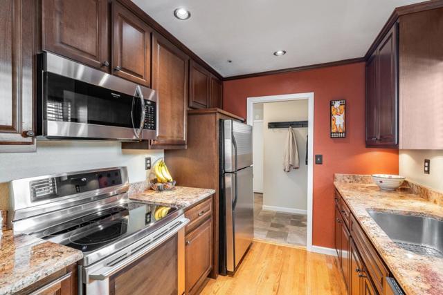 290 Bonita Lane, Foster City CA: https://media.crmls.org/mediaz/67475750-d412-4a35-81b8-732a0c2b2da4.jpg