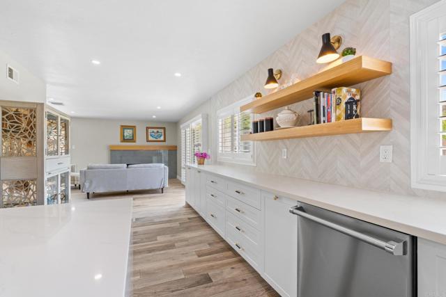 Detail Gallery Image 12 of 37 For 7310 Margerum Ave, San Diego,  CA 92120 - 4 Beds | 2/1 Baths