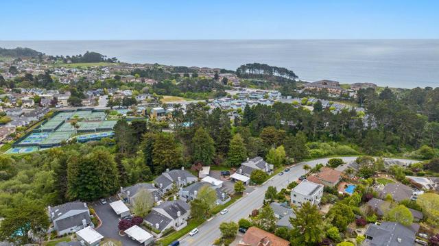1435 Dolphin Drive, Aptos CA: https://media.crmls.org/mediaz/67482e6c-f23a-45e2-a38e-ff3100077e17.jpg
