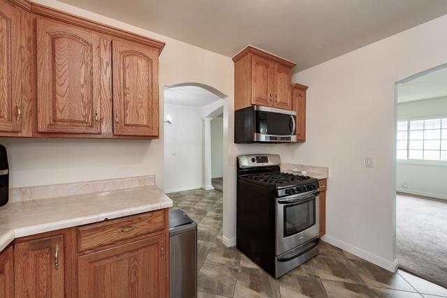 522 Garfield Street, Oceanside CA: https://media.crmls.org/mediaz/67486b74-5a70-449e-b1d0-4f3d6ba58893.jpg