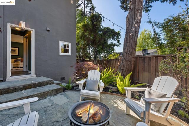 733 Carlston Ave., Oakland CA: https://media.crmls.org/mediaz/6748ede9-f79a-46cb-986b-44d1eec2de25.jpg