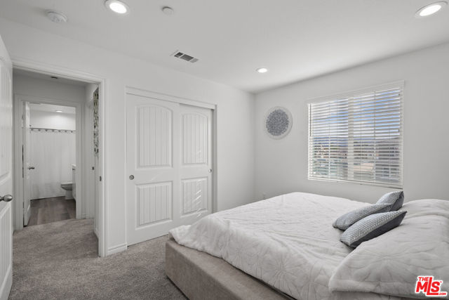 Image 8 of 31 For 6625 Ardmore Court