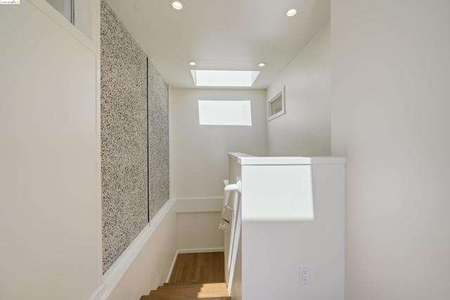 921 Clark Place, El Cerrito CA: https://media.crmls.org/mediaz/674963e6-57a7-4a13-a57f-cb91790394e3.jpg