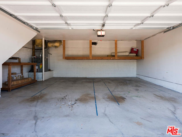 3023 BERKELEY Avenue, Los Angeles CA: https://media.crmls.org/mediaz/67498e6a-0f89-4acd-8c37-bdd6a5eae1b2.jpg