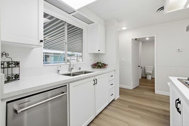 Front Image Thumbnail for CRNDP2511459