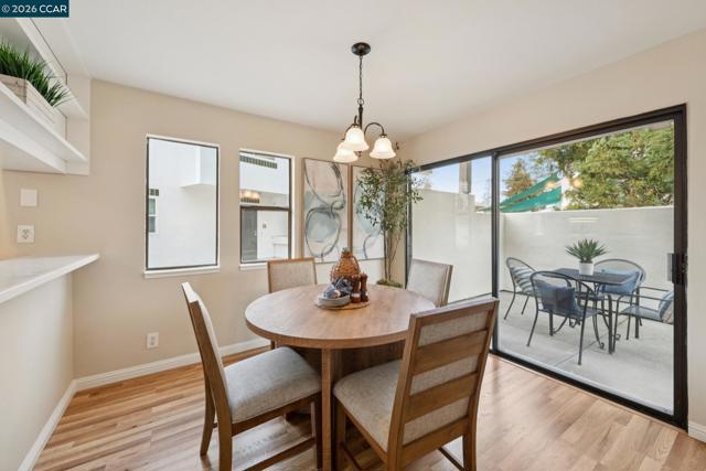 68 Mozden Ln, Pleasant Hill CA: https://media.crmls.org/mediaz/674c7b28-8bba-43d5-a51f-946aa92c4be2.jpg
