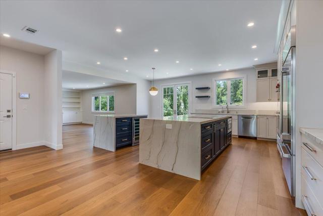 1210 Larnel Place, Los Altos CA: https://media.crmls.org/mediaz/674cc101-e651-43aa-afae-608849f0a6e6.jpg
