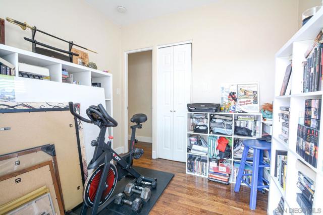 4445 50th St, San Diego CA: https://media.crmls.org/mediaz/674daf11-ff8f-4c19-9096-5ed4acb0451a.jpg