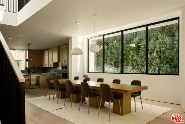 6671 Colgate Avenue, Los Angeles CA: https://media.crmls.org/mediaz/674ddeaf-02e5-480b-86cd-4d2135a93943.jpg