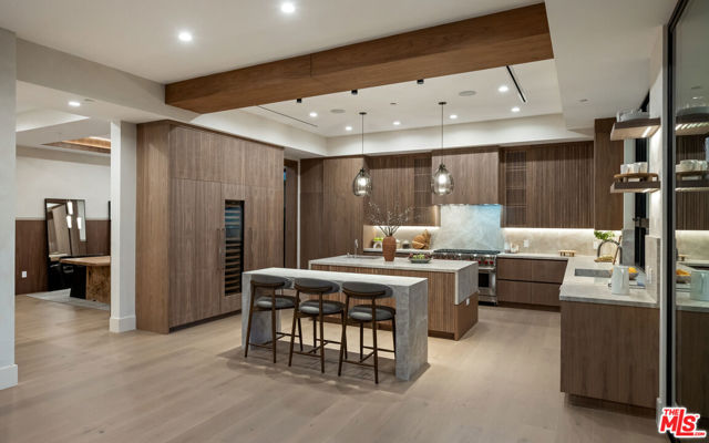 Drew Fenton | 565 Toyopa Drive Pacific Palisades CA | MLS: 7523707 Drew Fenton | 565 Toyopa Drive Pacific Palisades CA | MLS: 7523707