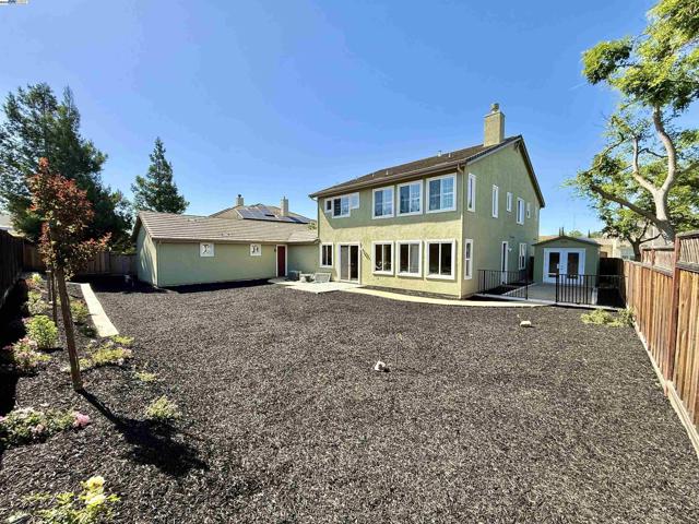 752 Barleta Ln, Livermore CA: https://media.crmls.org/mediaz/674e492b-589e-494a-9ffe-6bd71f67ca48.jpg