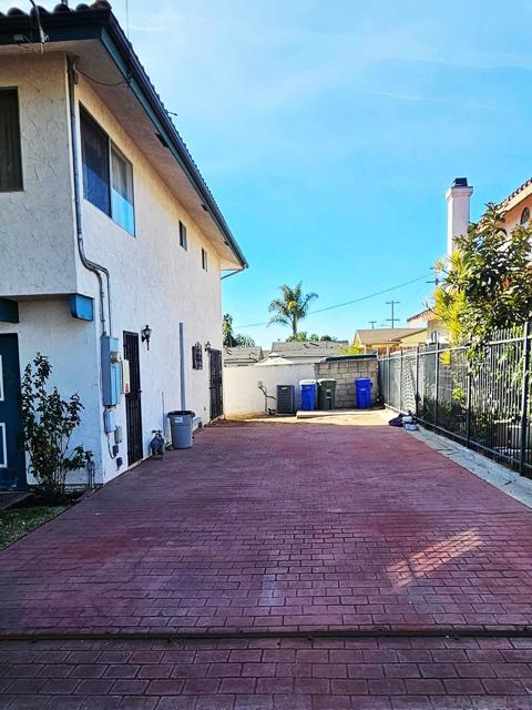 138 F Ave, National City, California 91950, 3 Bedrooms Bedrooms, ,2 BathroomsBathrooms,Single Family Residence,For Sale,F Ave,250020085SD