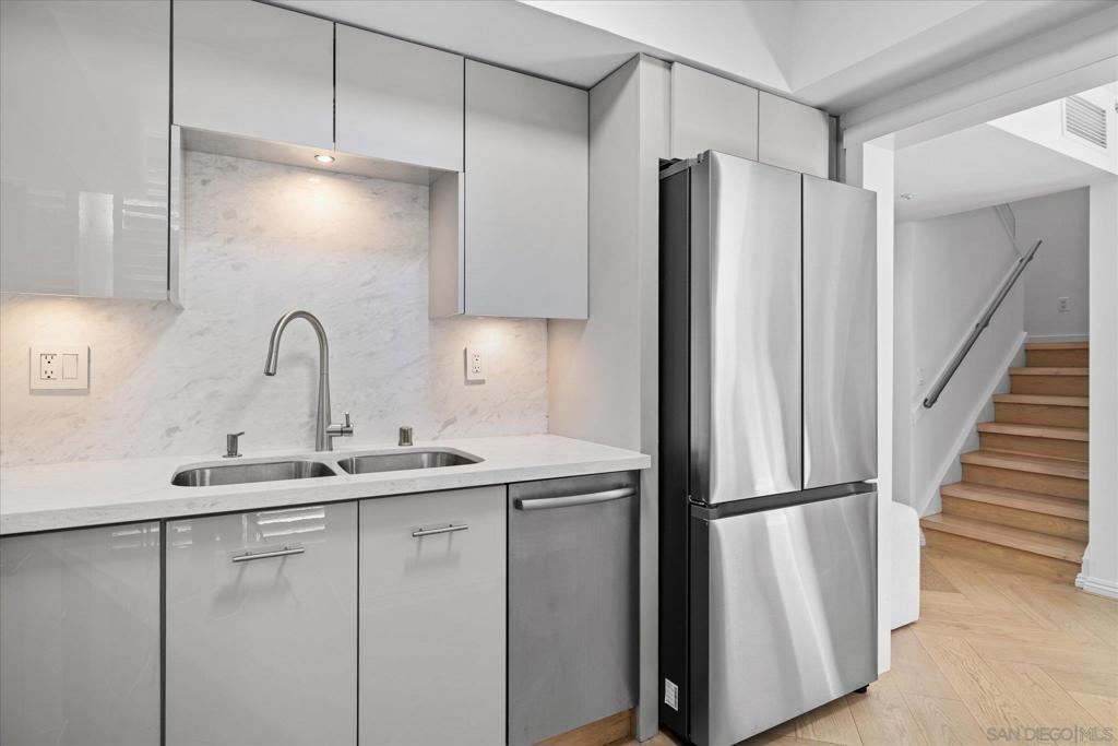 500 Harbor Drive - photo 9