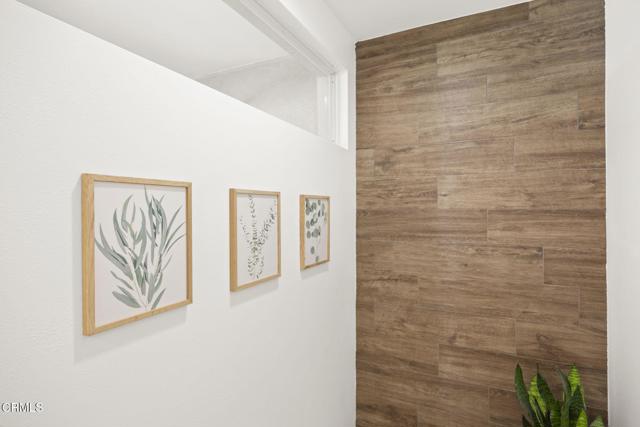 400 Alosta Drive, Camarillo CA: https://media.crmls.org/mediaz/674f83d5-72bf-4989-8ebb-b5a5a42dcea3.jpg