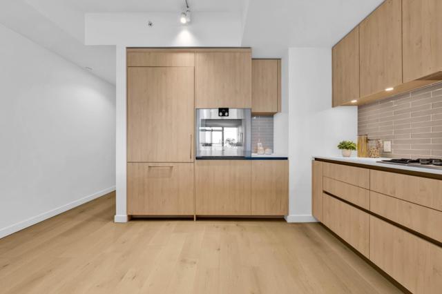 1000 3rd Street, San Francisco CA: https://media.crmls.org/mediaz/674fa6f7-7b3a-496b-8f57-c664e22e2223.jpg