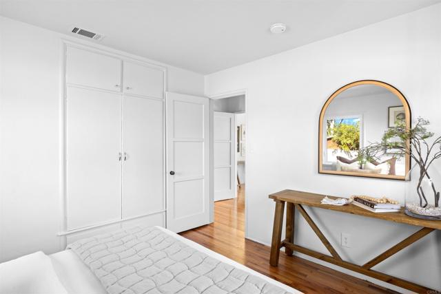 Detail Gallery Image 9 of 15 For 1010 Grand Ave, Carlsbad,  CA 92008 - 2 Beds | 1 Baths